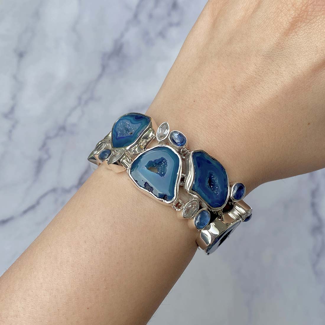 Agate (Blue) Bracelet-(ABU-B-2)