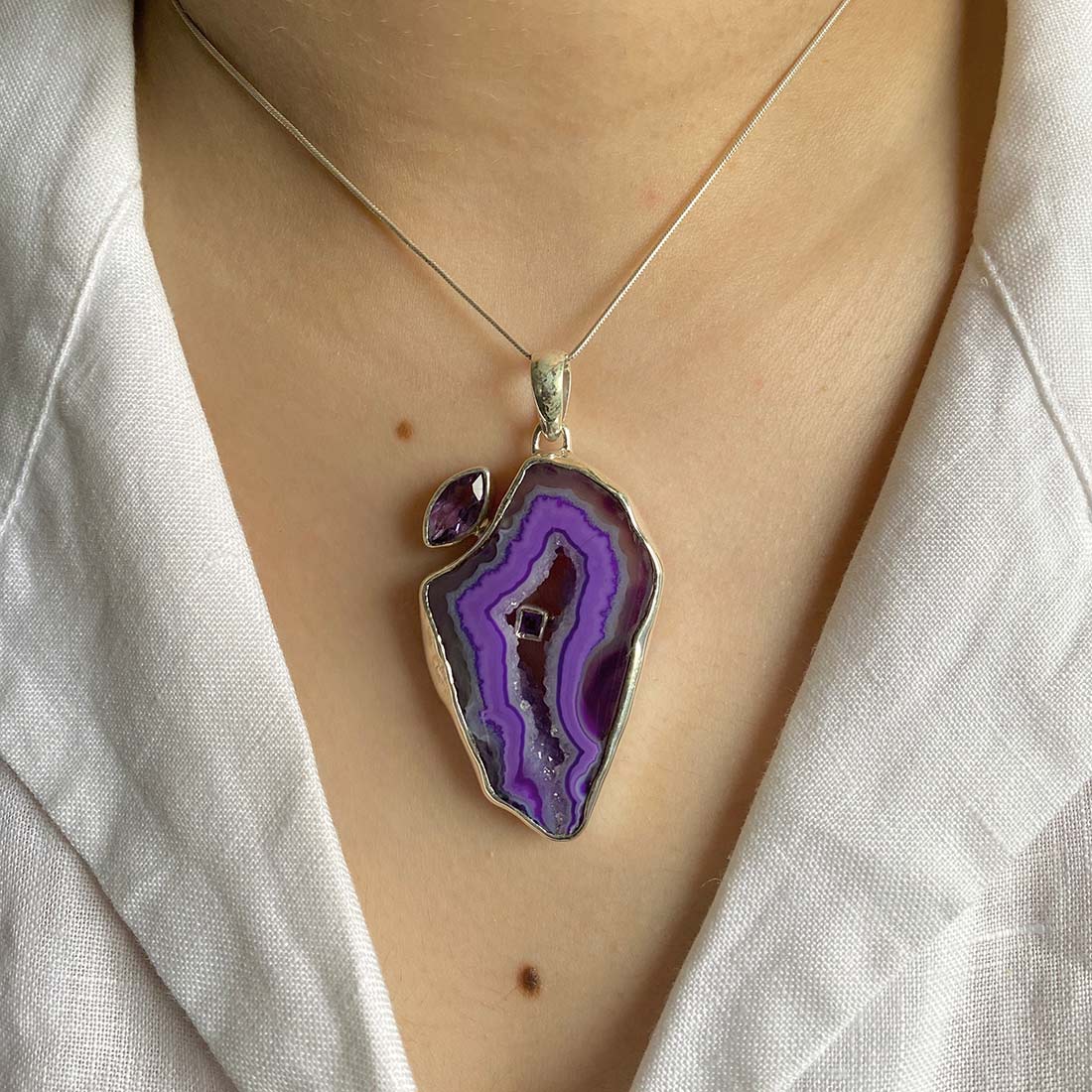 Agate (Purple) Pendant-(APU-P-27.)