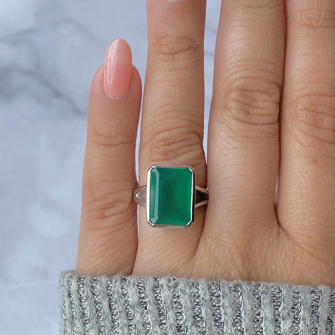 Green Onyx Ring-(GRO-SR-1928.)