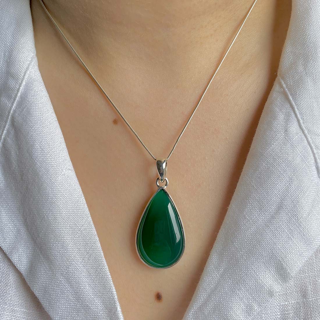 Green Onyx Pendant-(GRO-P-11.)