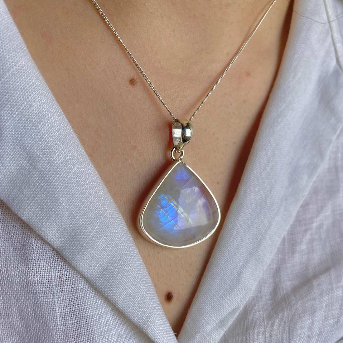 Moonstone Pendant-(RBM-P-10.)