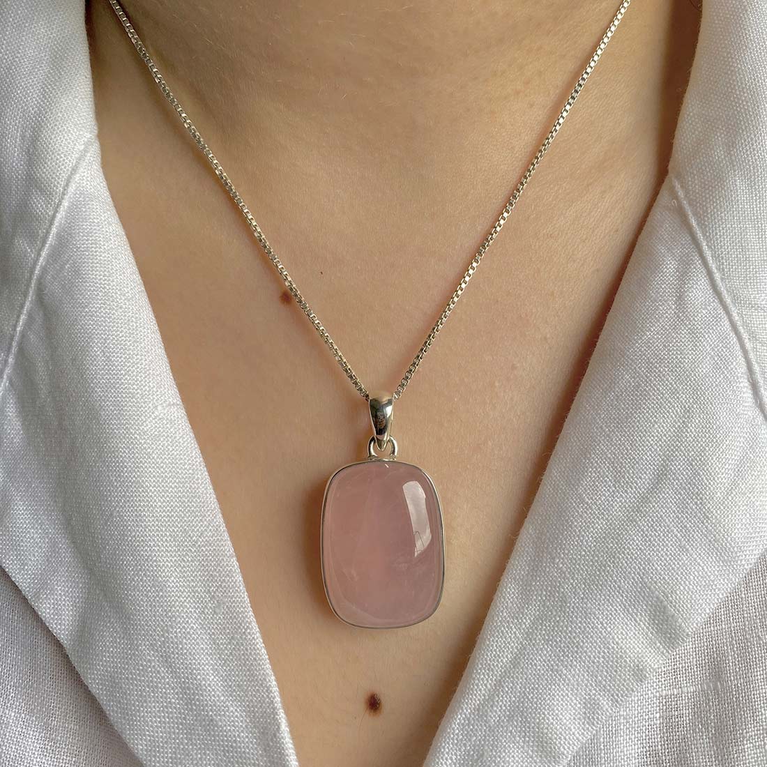 Rose Quartz Pendant-(RSQ-P-17.)